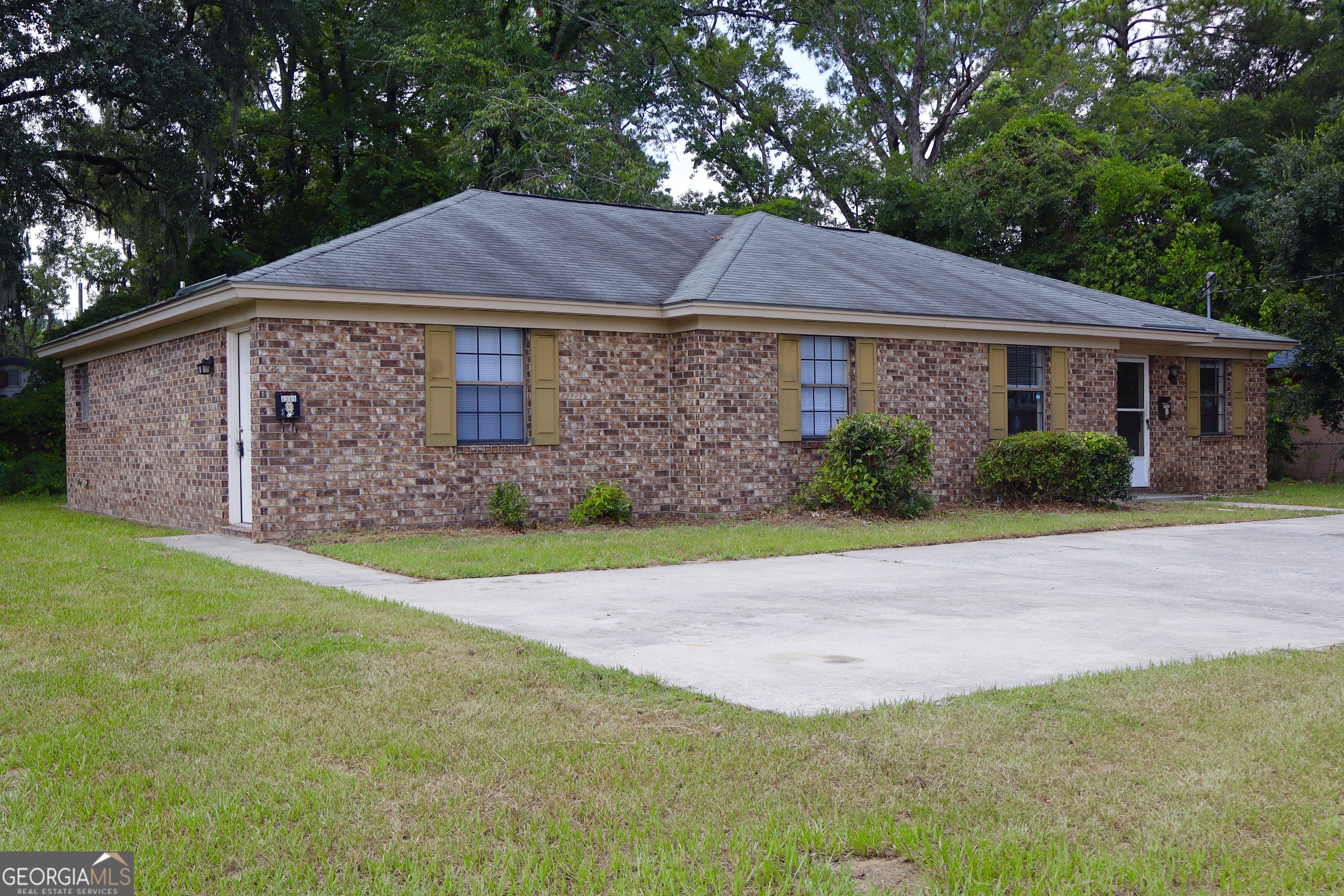1311 E 67th Street Savannah GA 31404