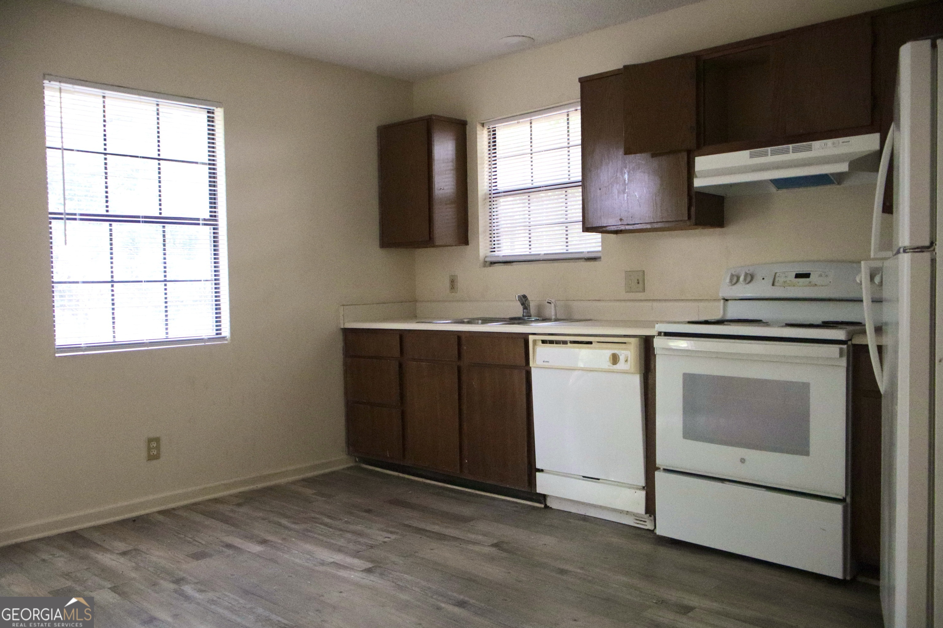 1311 E 67th Street Savannah GA 31404
