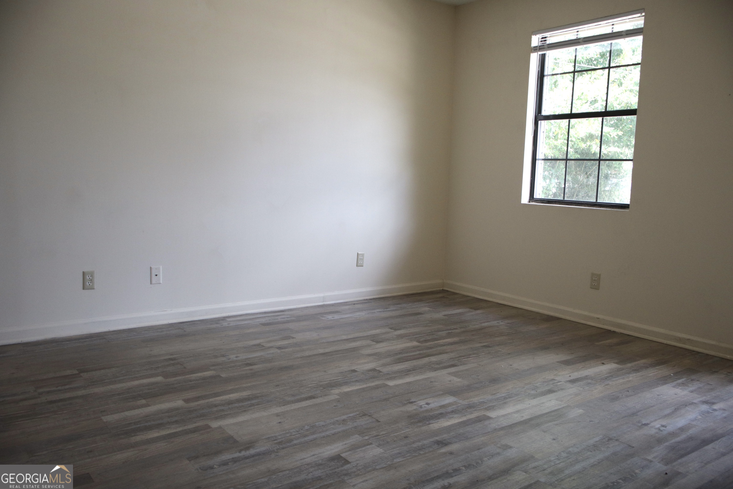1311 E 67th Street Savannah GA 31404