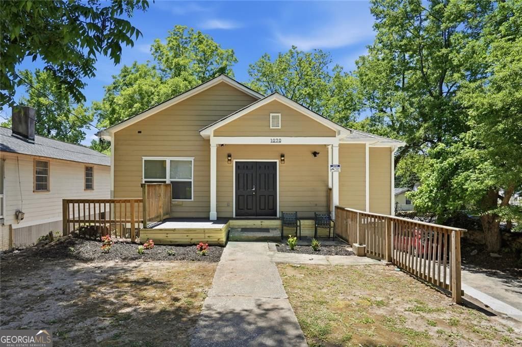 1070 Mayson Turner Road NW Atlanta GA 30314