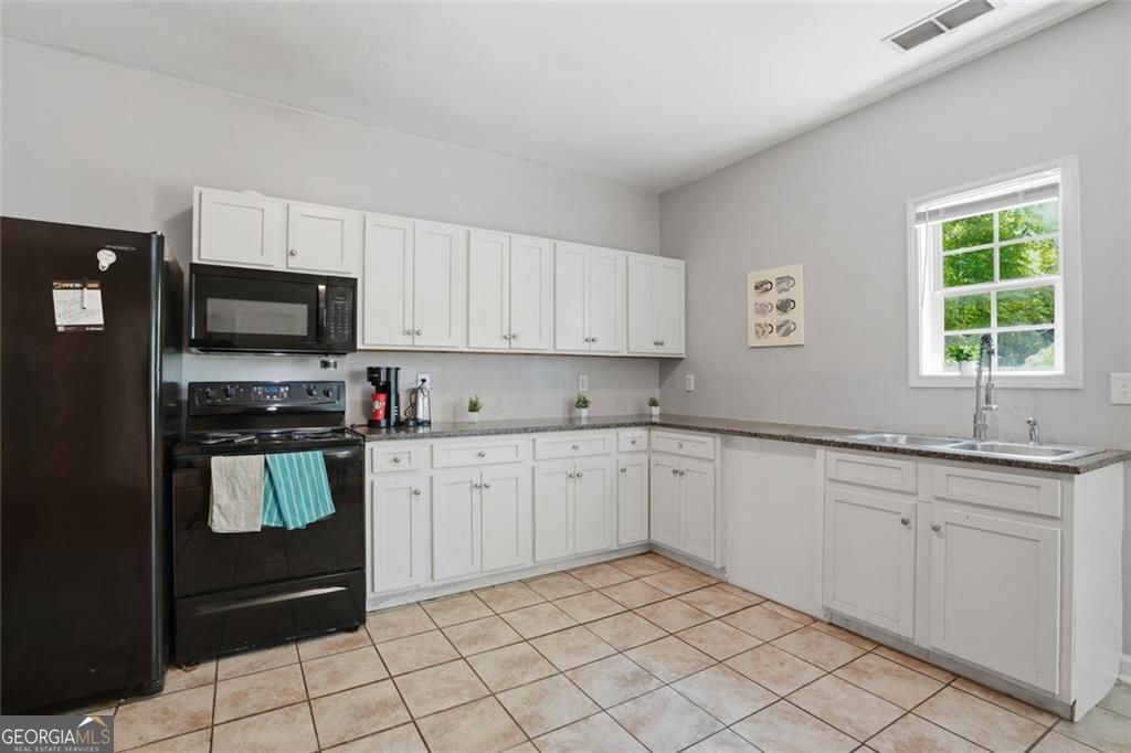 1070 Mayson Turner Road NW Atlanta GA 30314