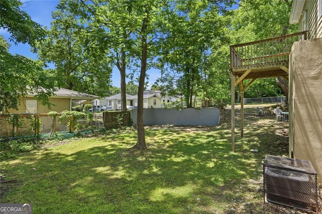 1070 Mayson Turner Road NW Atlanta GA 30314