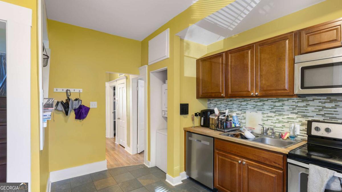 534 E Waldburg Street Savannah GA 31401