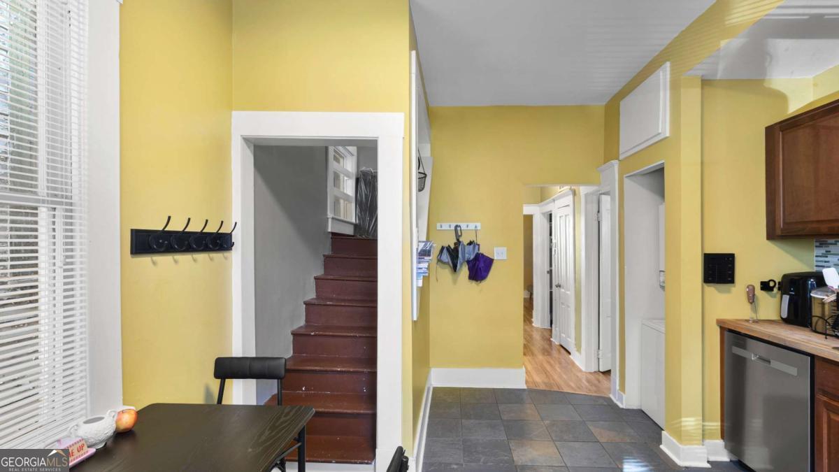 534 E Waldburg Street Savannah GA 31401