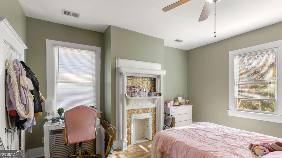 534 E Waldburg Street Savannah GA 31401