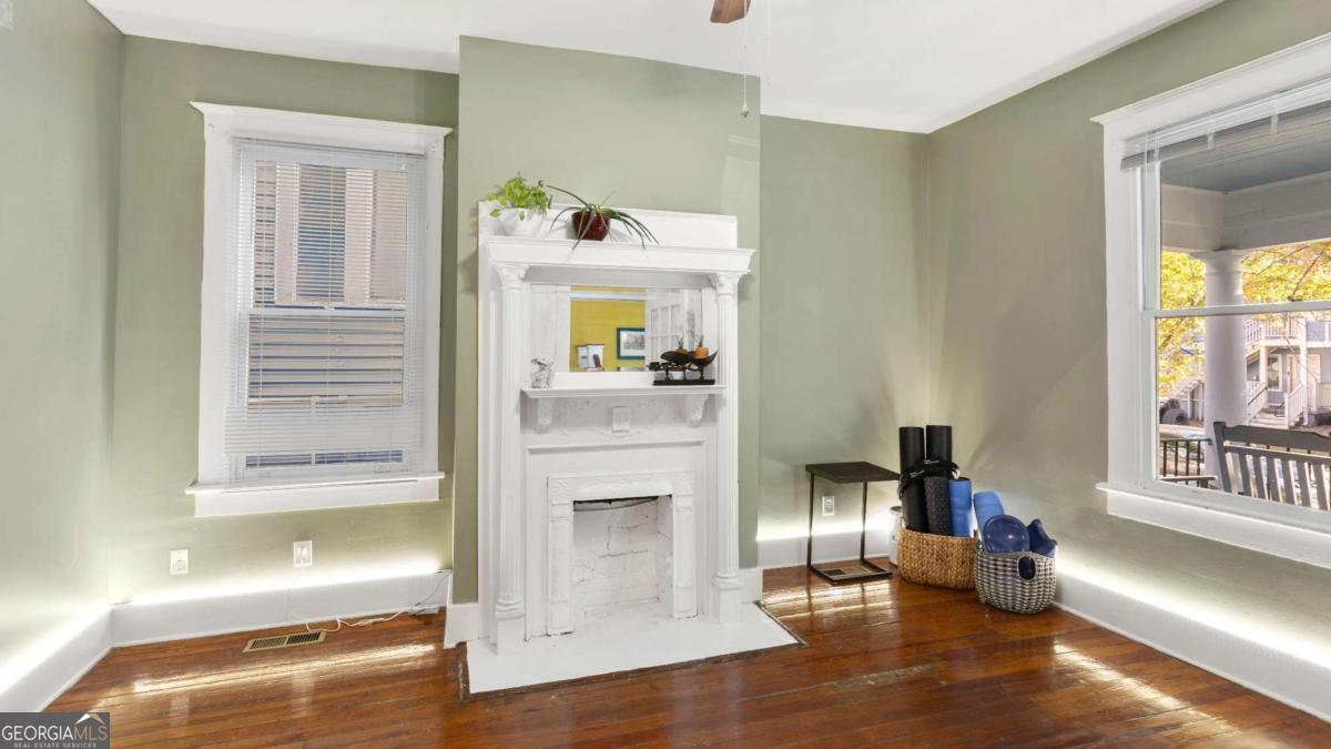 534 E Waldburg Street Savannah GA 31401