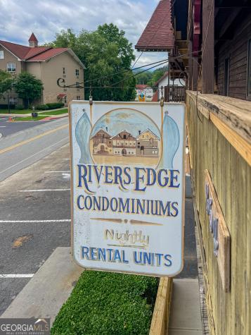 854 Edelweiss Strasse Helen GA 30545