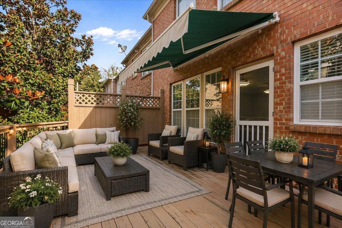 2872 Overlook Way NE Atlanta GA 30324