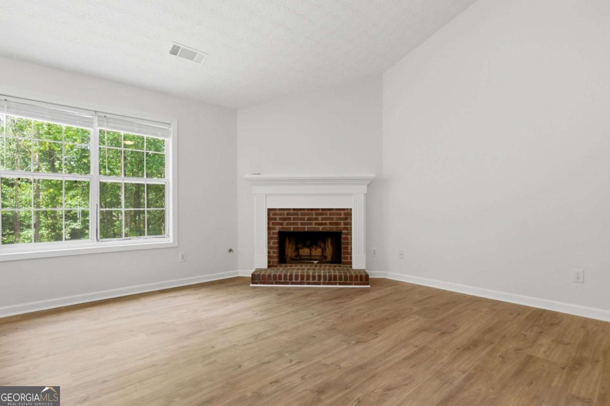 1432 Armende Circle Dacula GA 30019