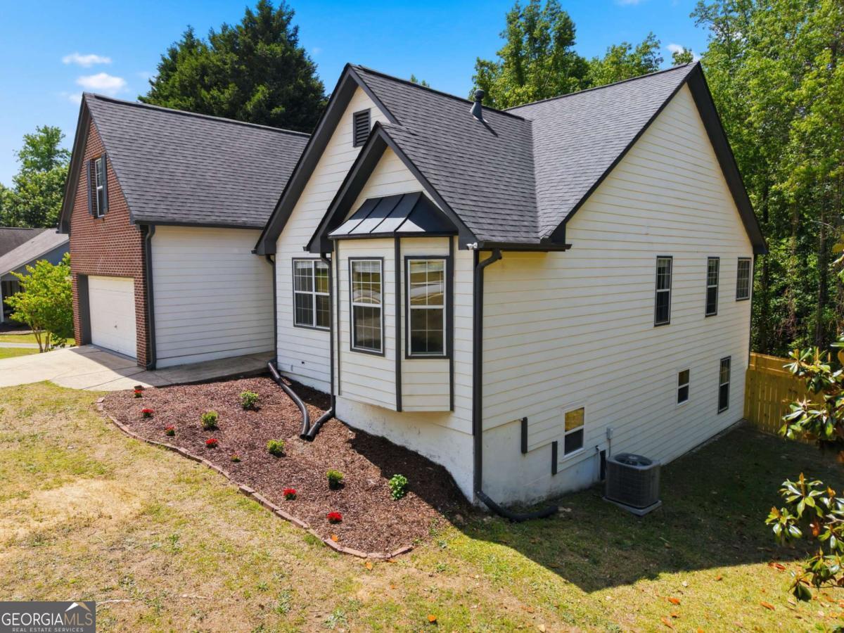 1432 Armende Circle Dacula GA 30019