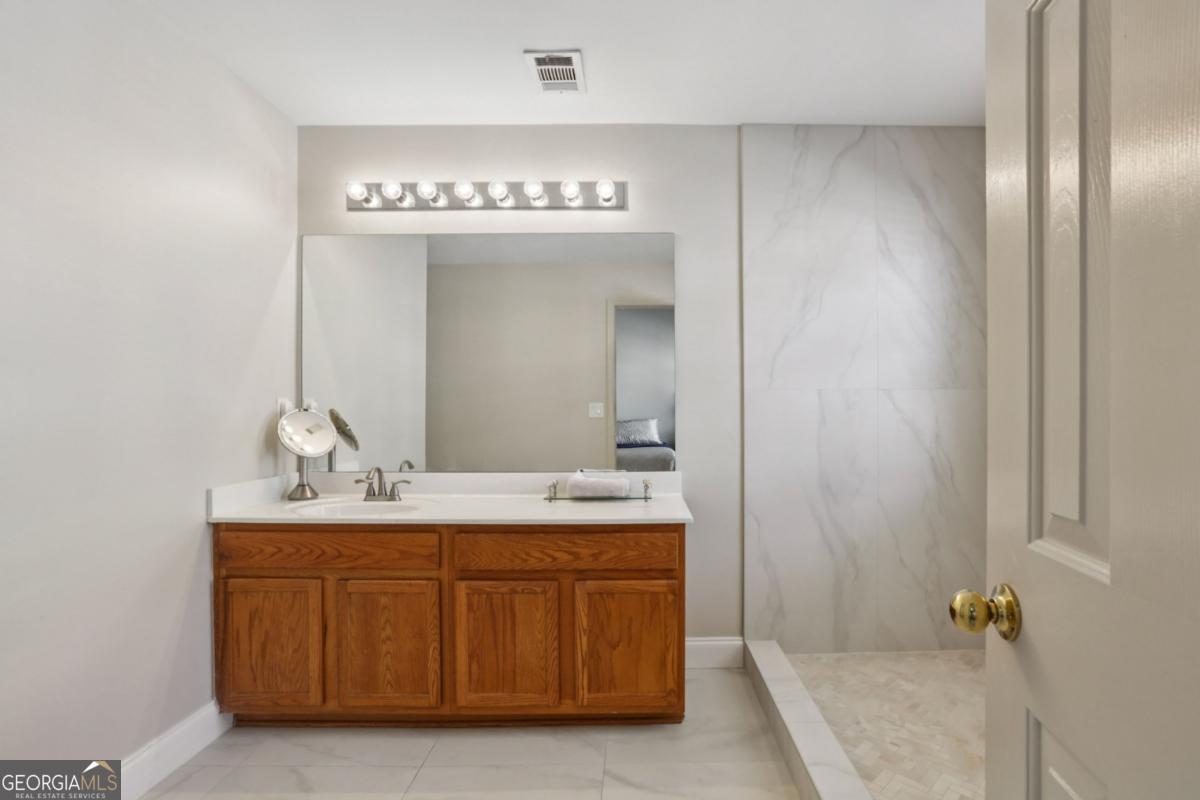 3758 Chattahoochee Summit Drive SE Atlanta GA 30339