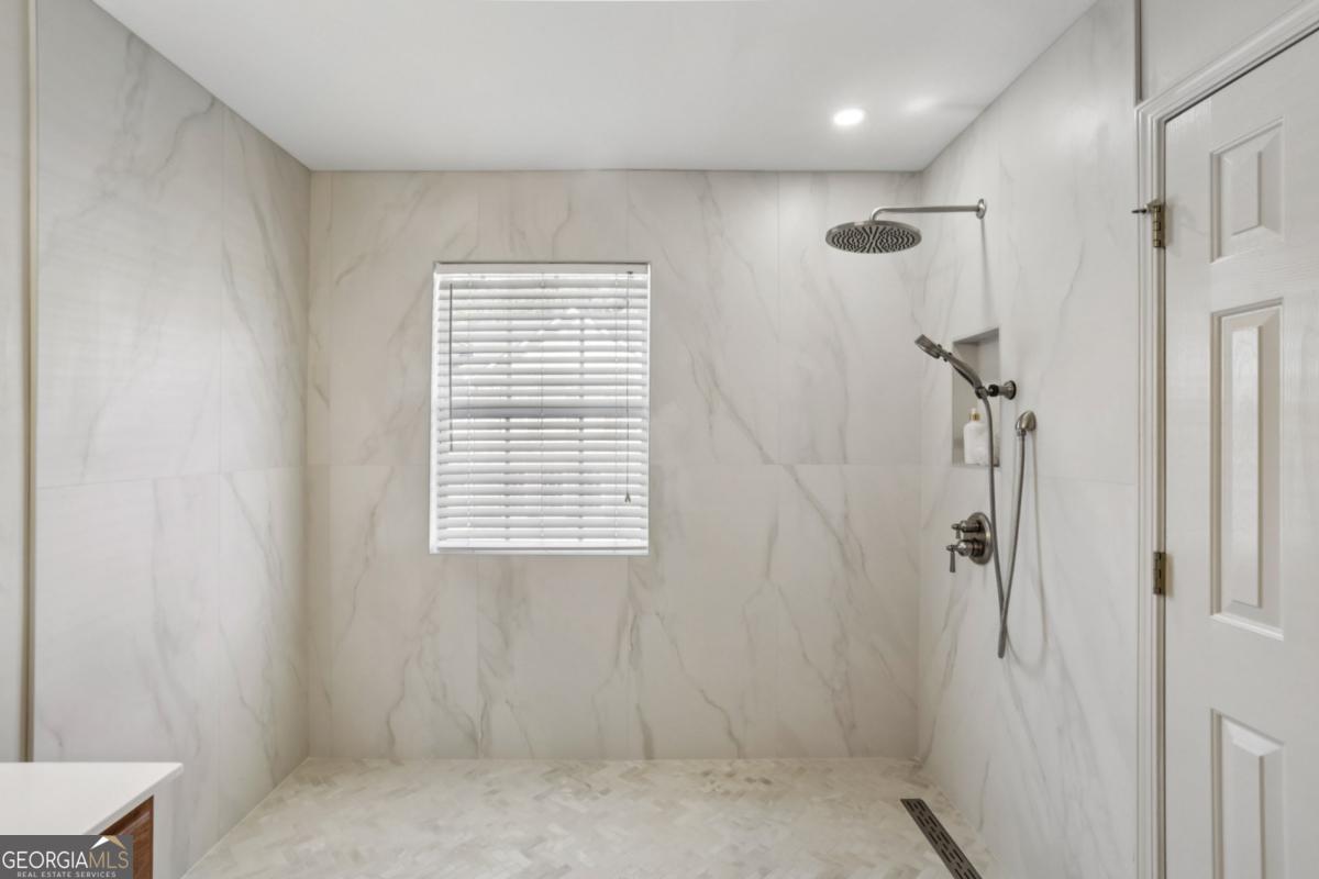 3758 Chattahoochee Summit Drive SE Atlanta GA 30339
