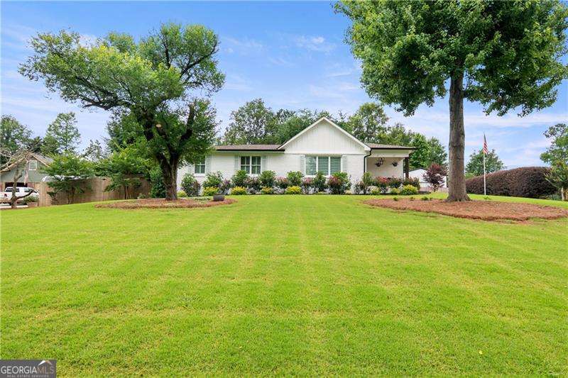 5025 Lakewood Drive Acworth GA 30101