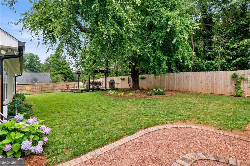 5025 Lakewood Drive Acworth GA 30101