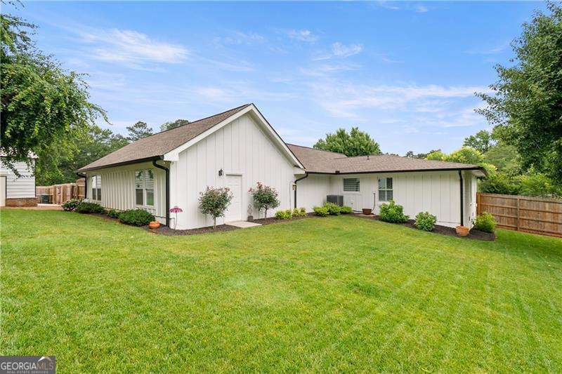 5025 Lakewood Drive Acworth GA 30101