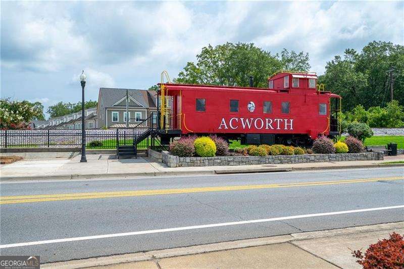 5025 Lakewood Drive Acworth GA 30101
