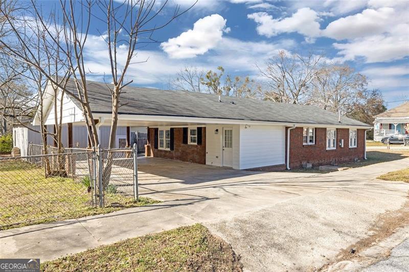 1729 Spring Street Conyers GA 30012