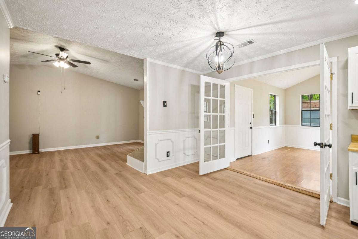 621 Maple Drive Riverdale GA 30274