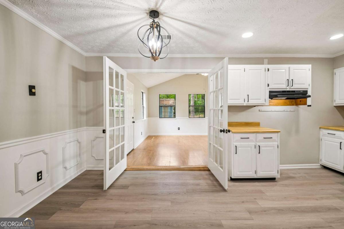 621 Maple Drive Riverdale GA 30274