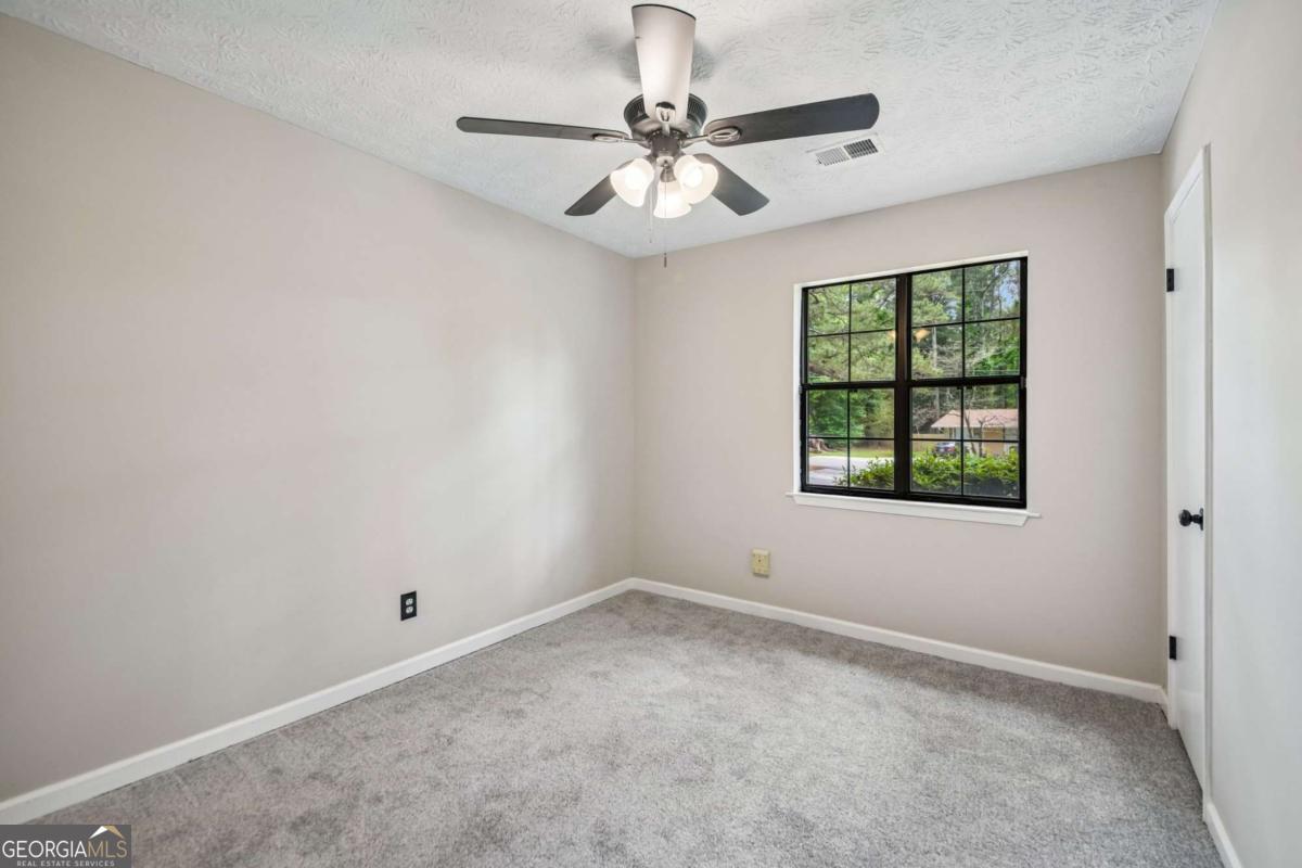 621 Maple Drive Riverdale GA 30274