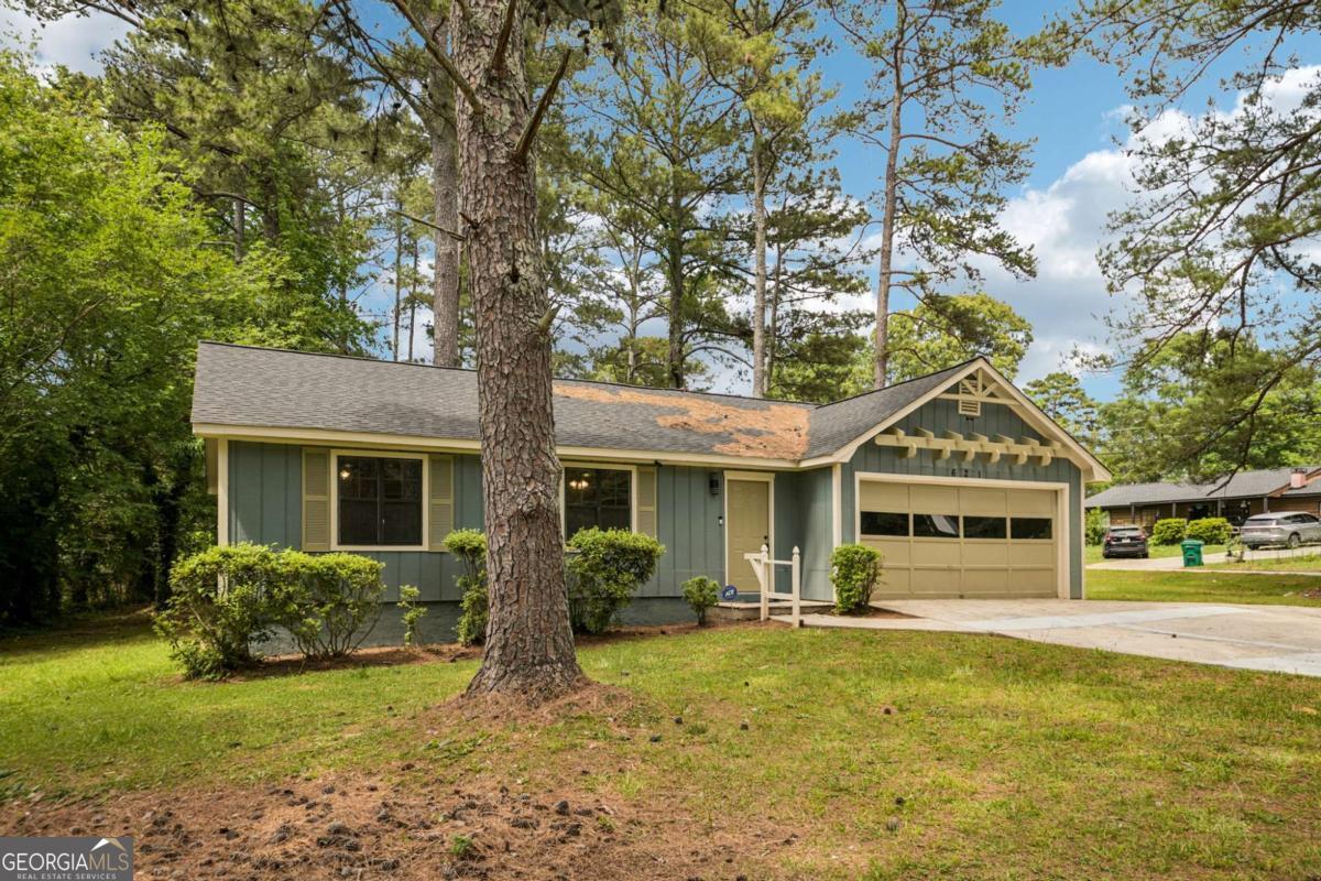621 Maple Drive Riverdale GA 30274