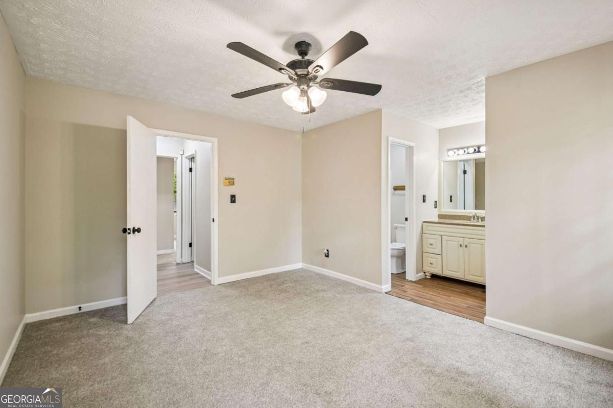621 Maple Drive Riverdale GA 30274