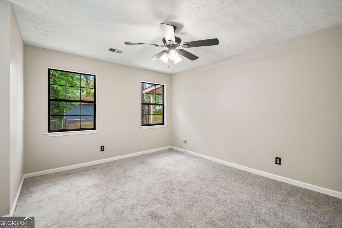 621 Maple Drive Riverdale GA 30274