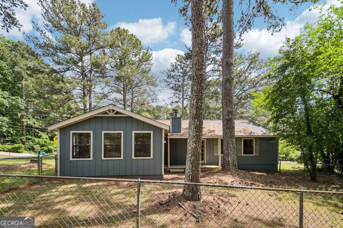 621 Maple Drive Riverdale GA 30274