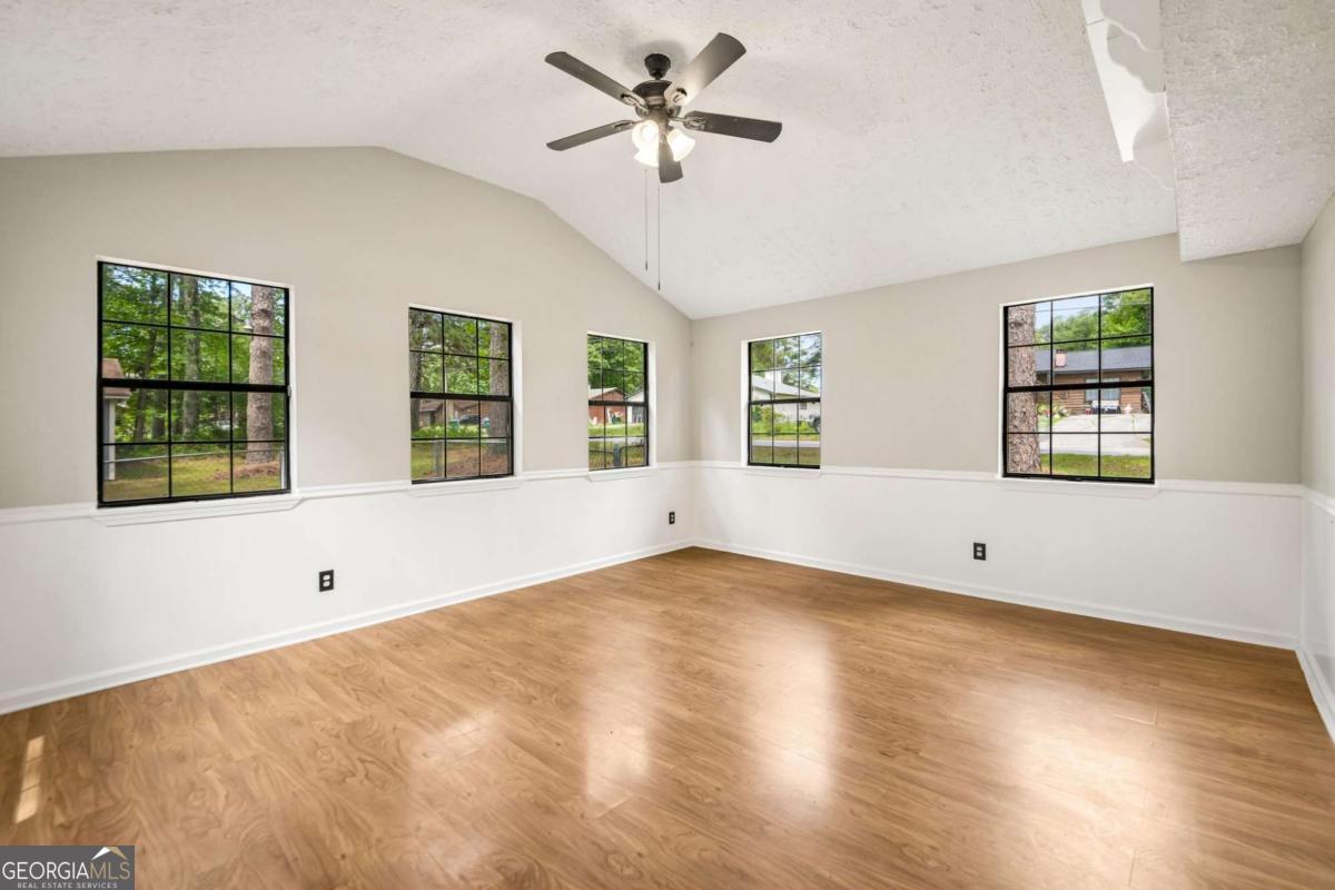 621 Maple Drive Riverdale GA 30274