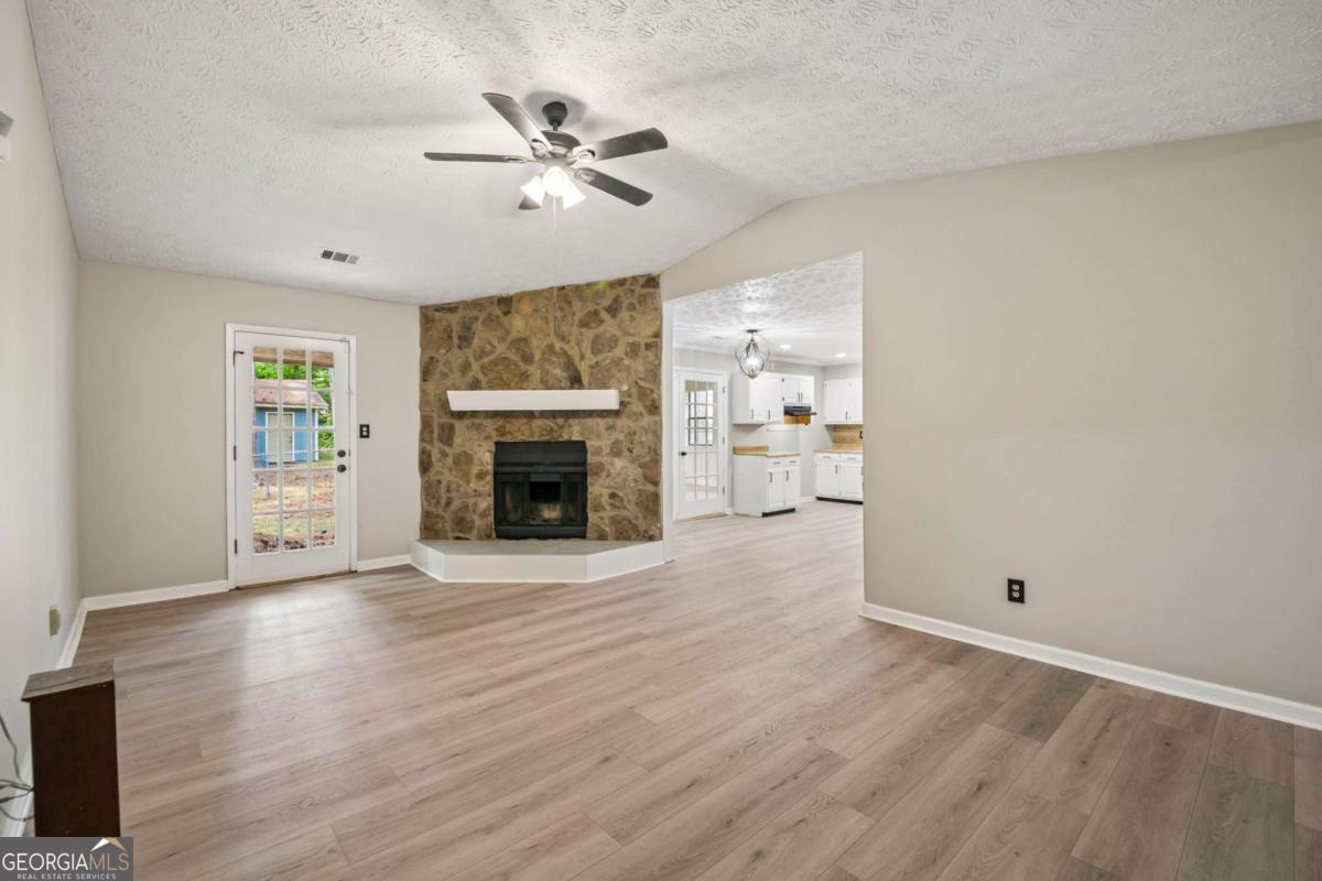 621 Maple Drive Riverdale GA 30274