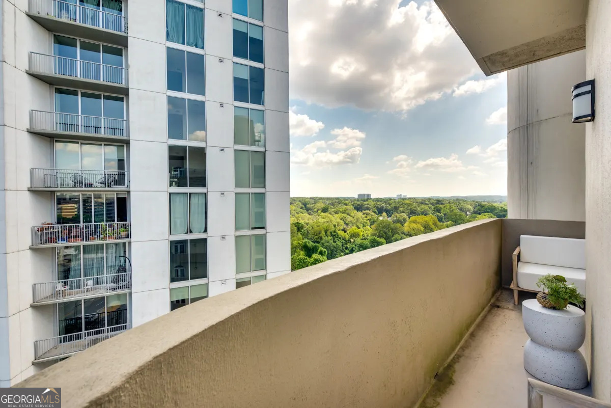 2161 Peachtree Road NE Atlanta GA 30309