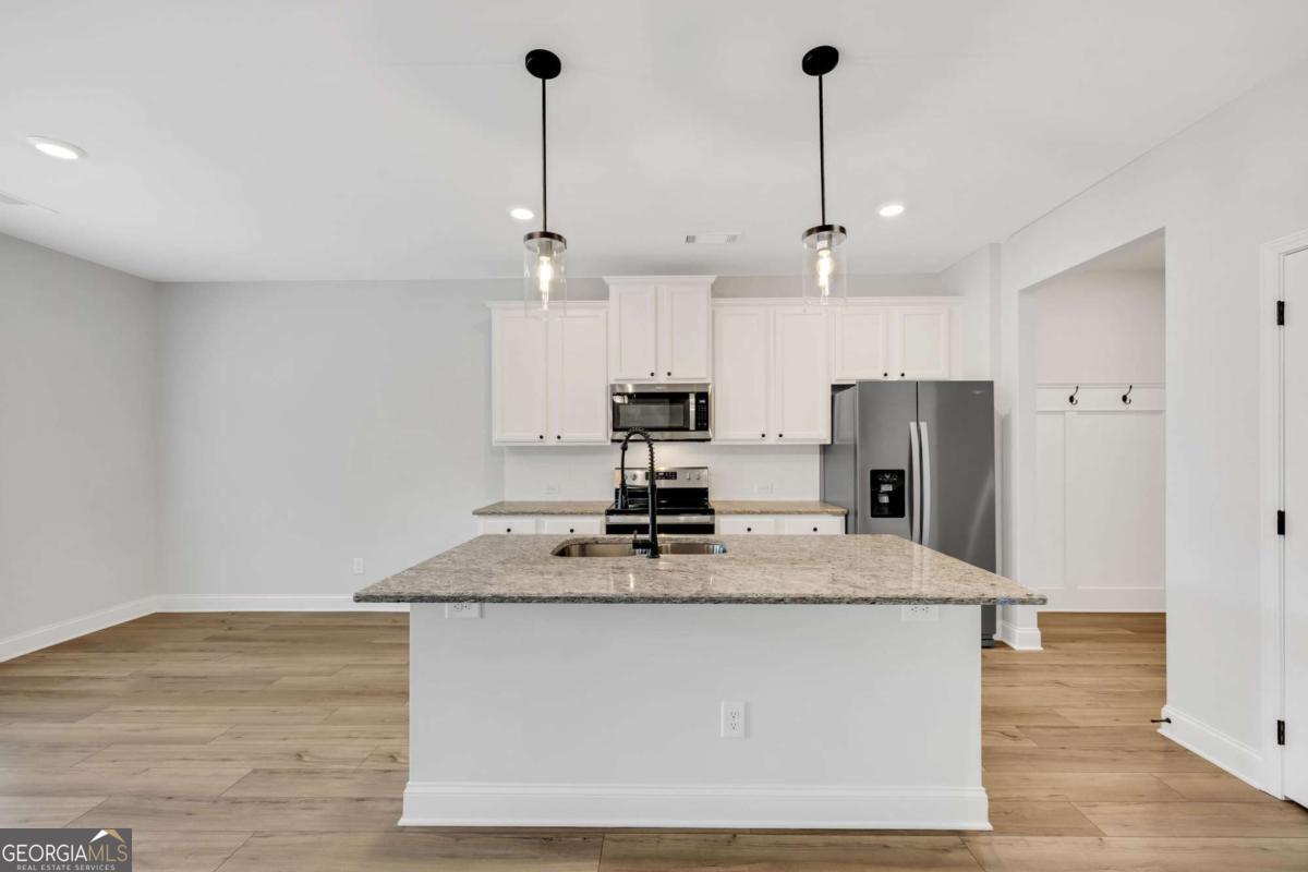 5325 Fox Hill Lane Oakwood GA 30566