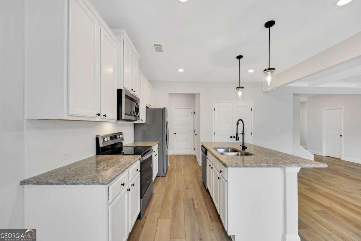 5325 Fox Hill Lane Oakwood GA 30566