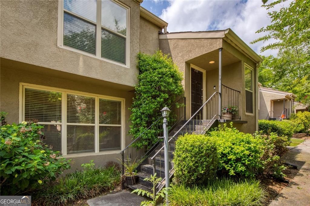 1722 Woodcliff Court NE Atlanta GA 30329