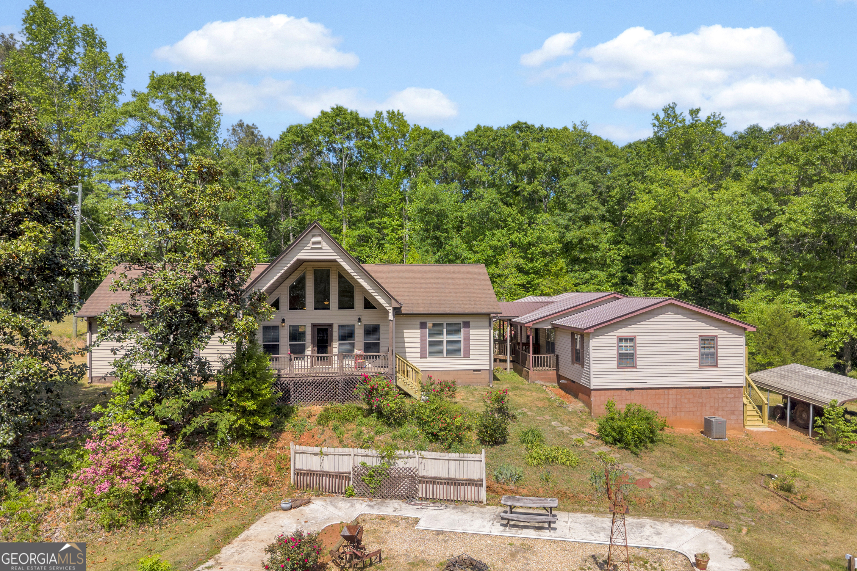 1894 Athens Road Carnesville GA 30521