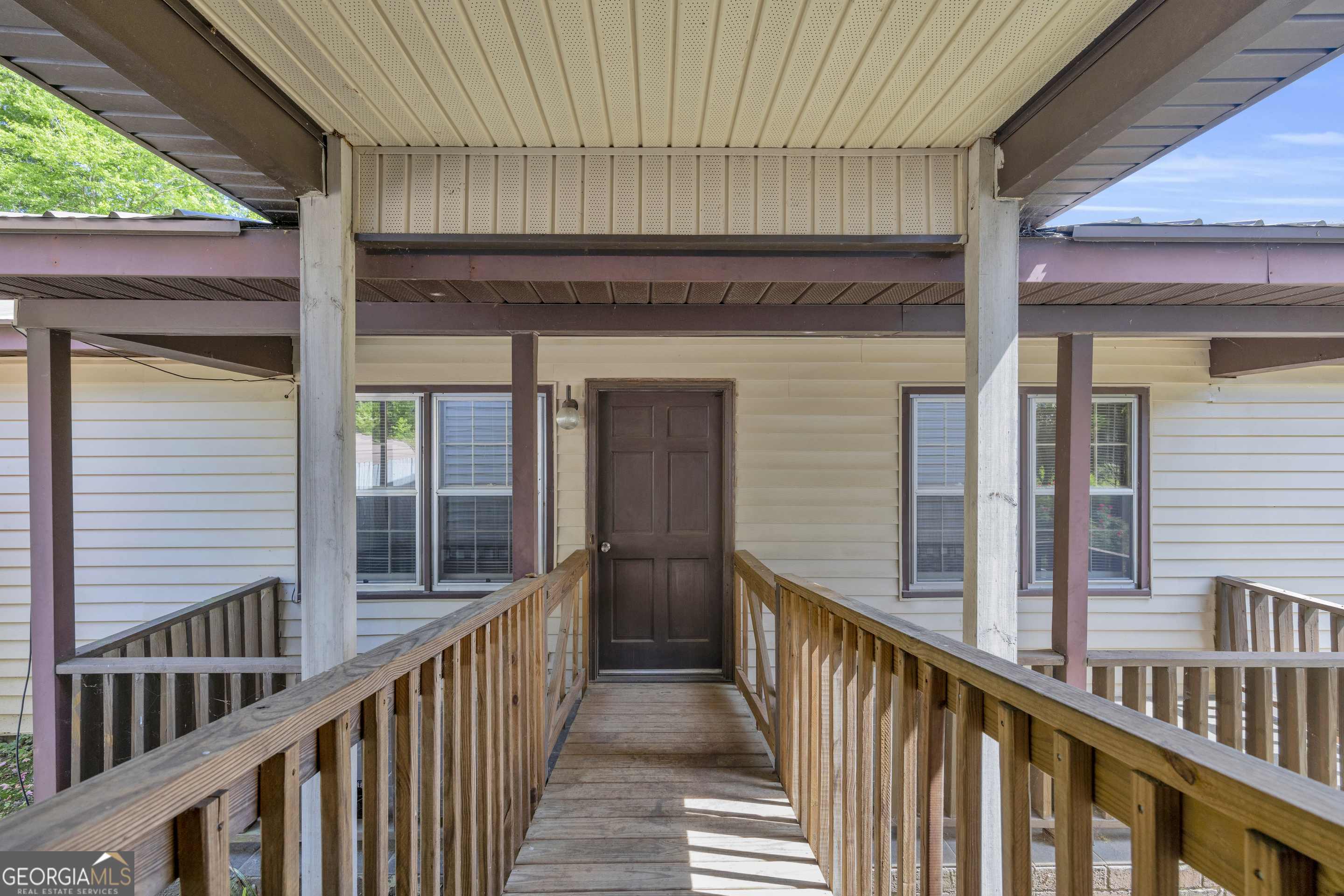 1894 Athens Road Carnesville GA 30521