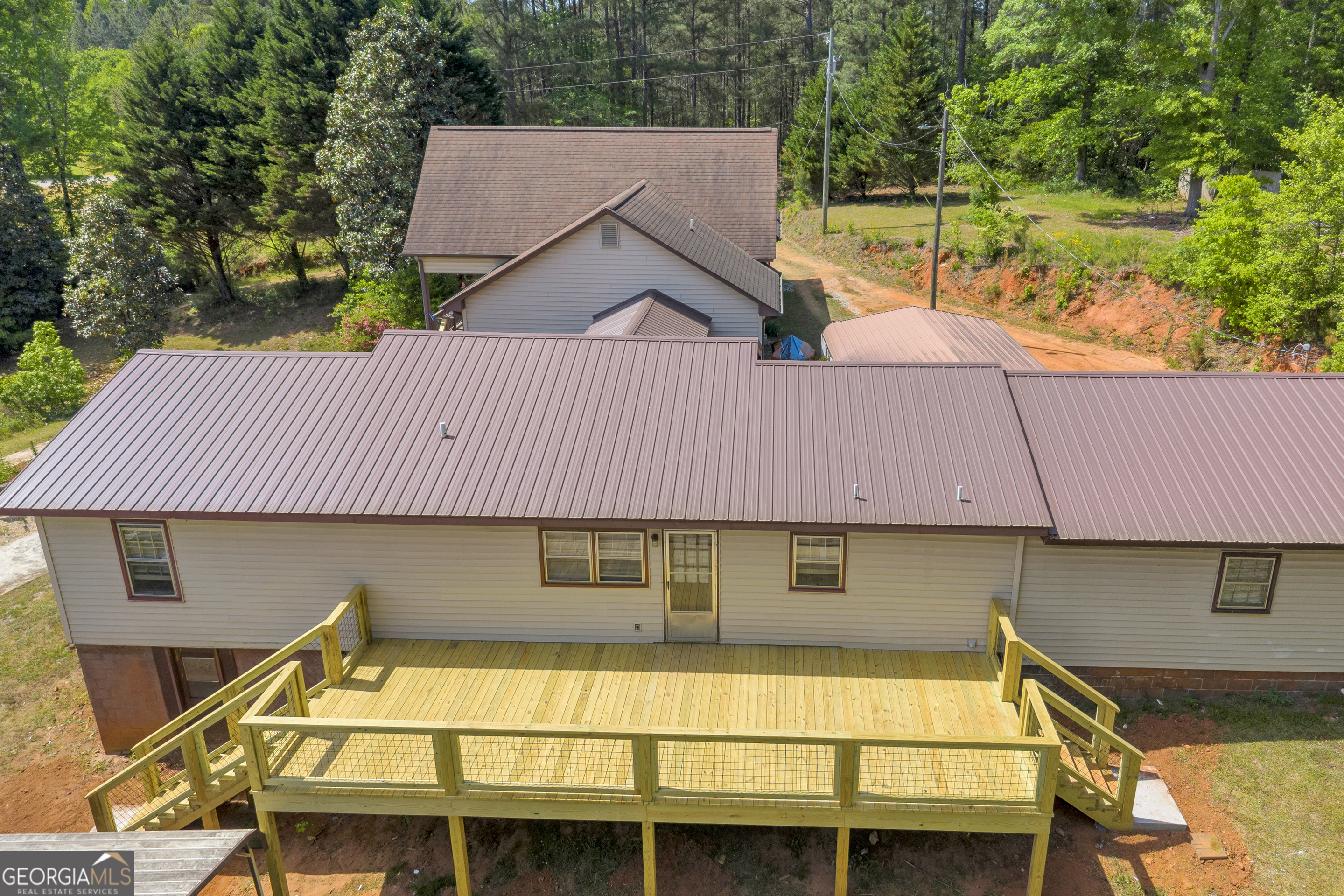 1894 Athens Road Carnesville GA 30521