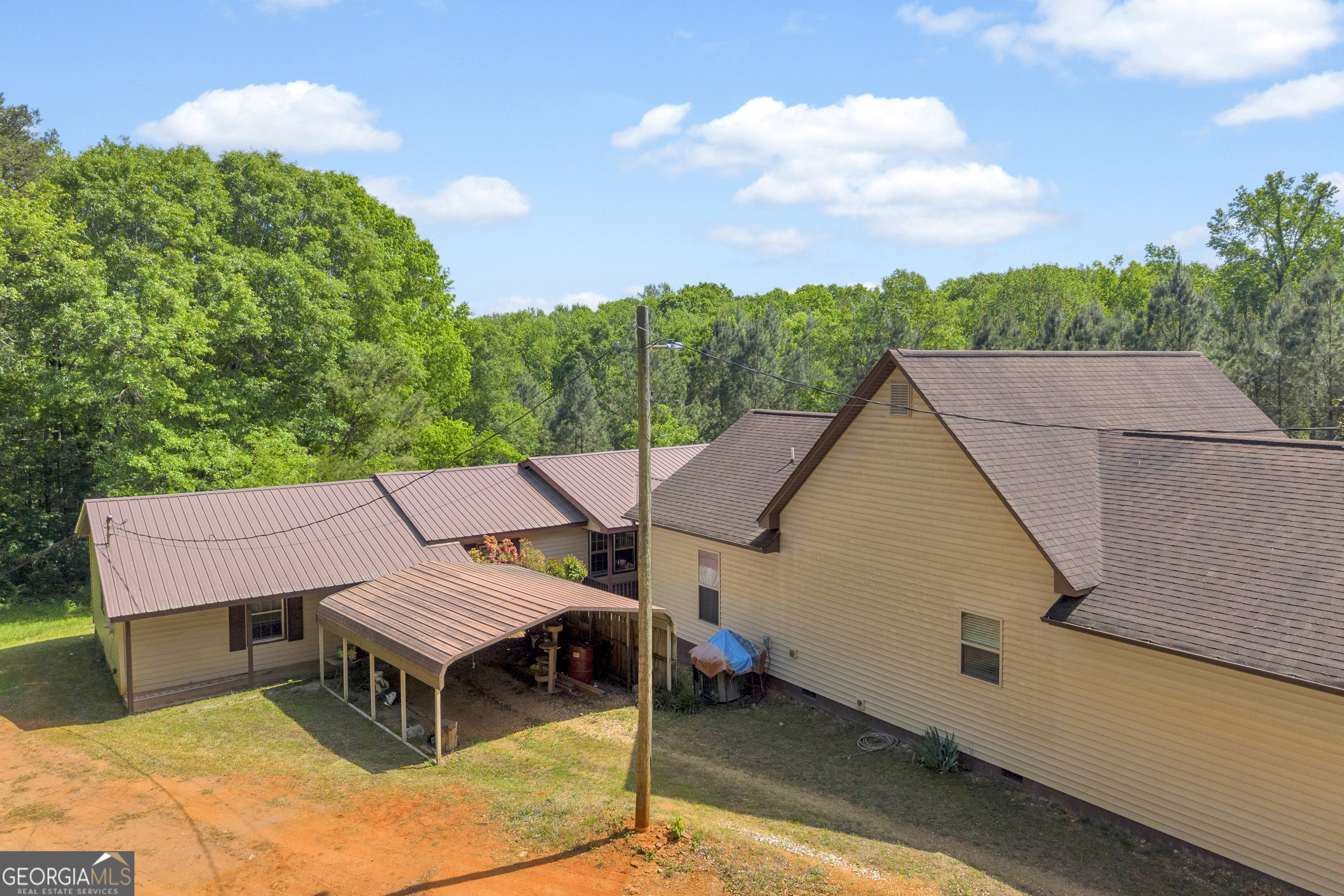 1894 Athens Road Carnesville GA 30521