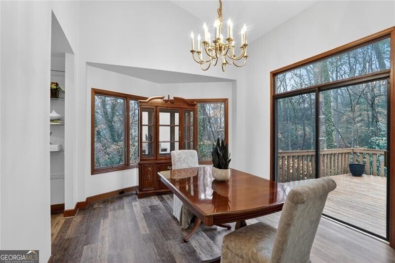 365 Crosstree Lane Sandy Springs GA 30328