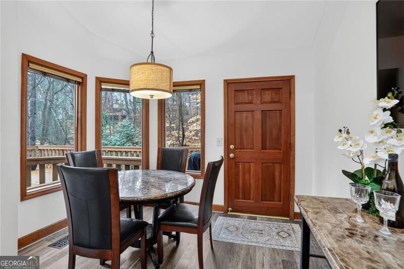 365 Crosstree Lane Sandy Springs GA 30328