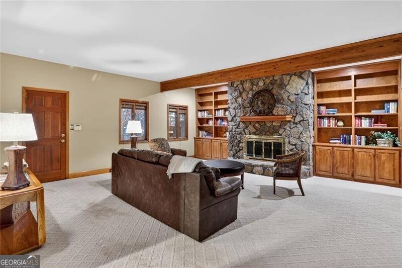 365 Crosstree Lane Sandy Springs GA 30328