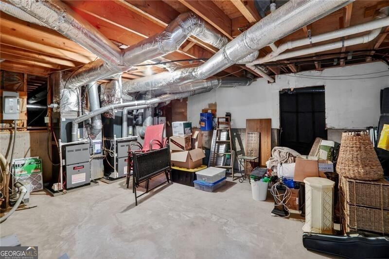 365 Crosstree Lane Sandy Springs GA 30328