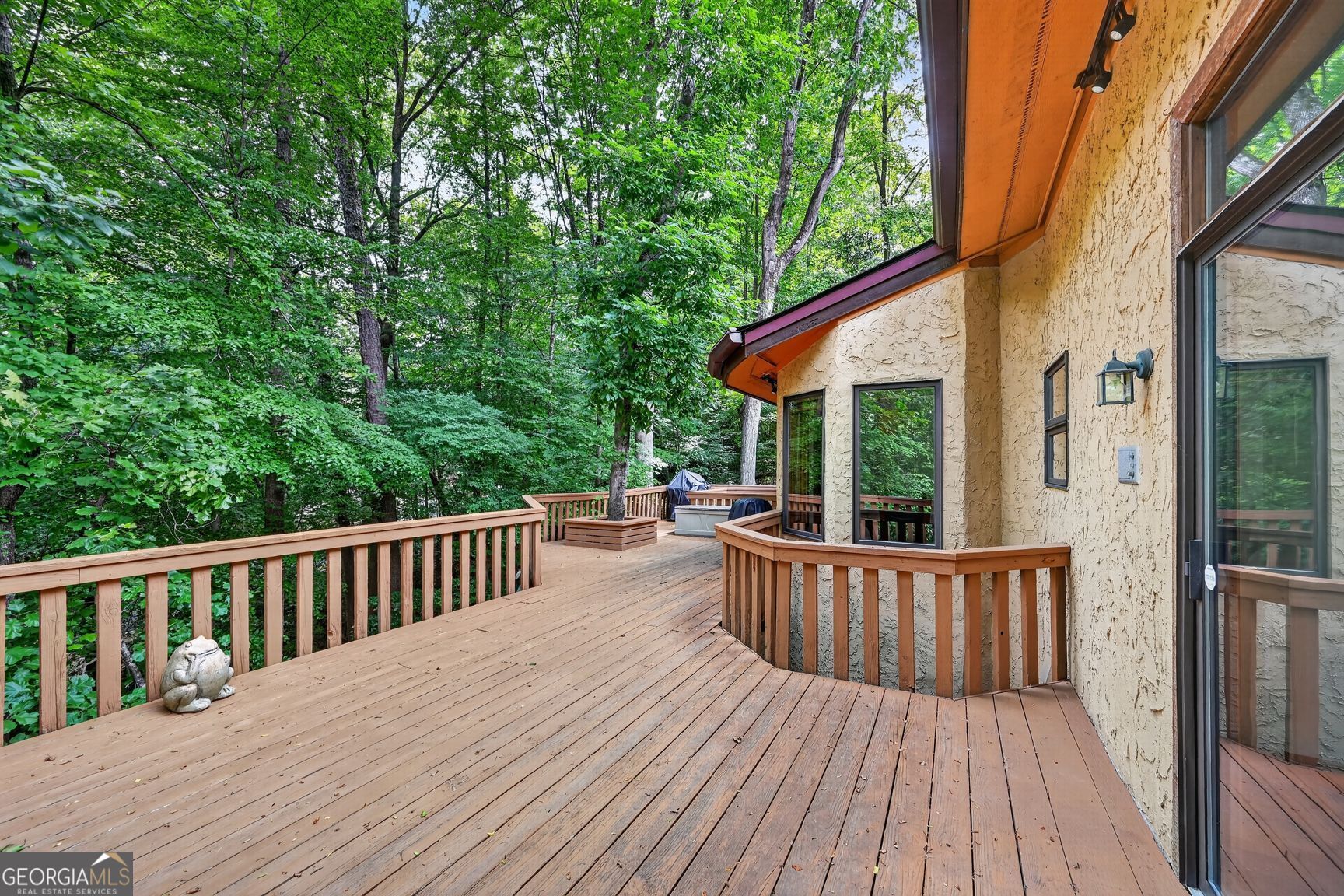 365 Crosstree Lane Sandy Springs GA 30328
