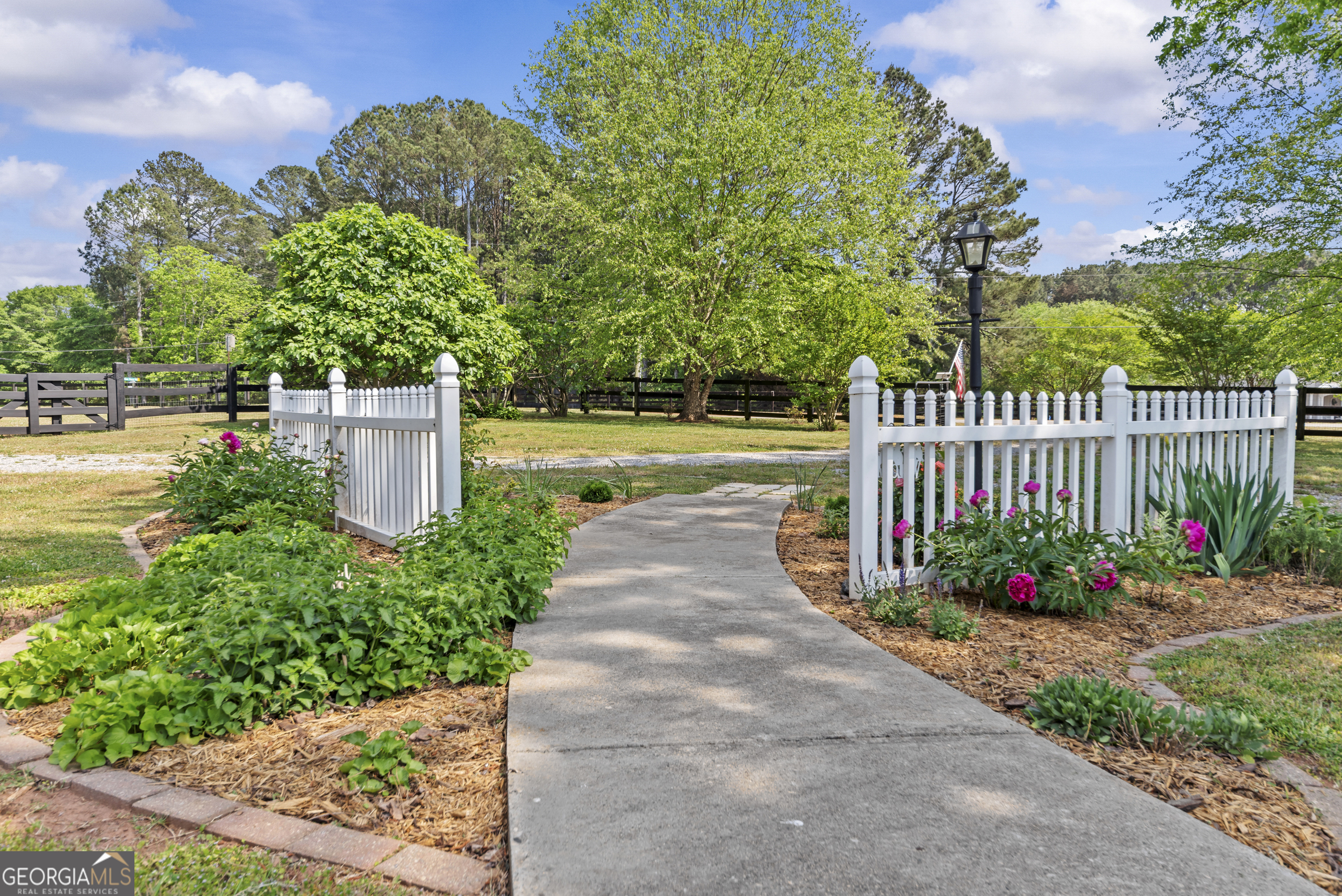 1131 Lipscomb Road Social Circle GA 30025