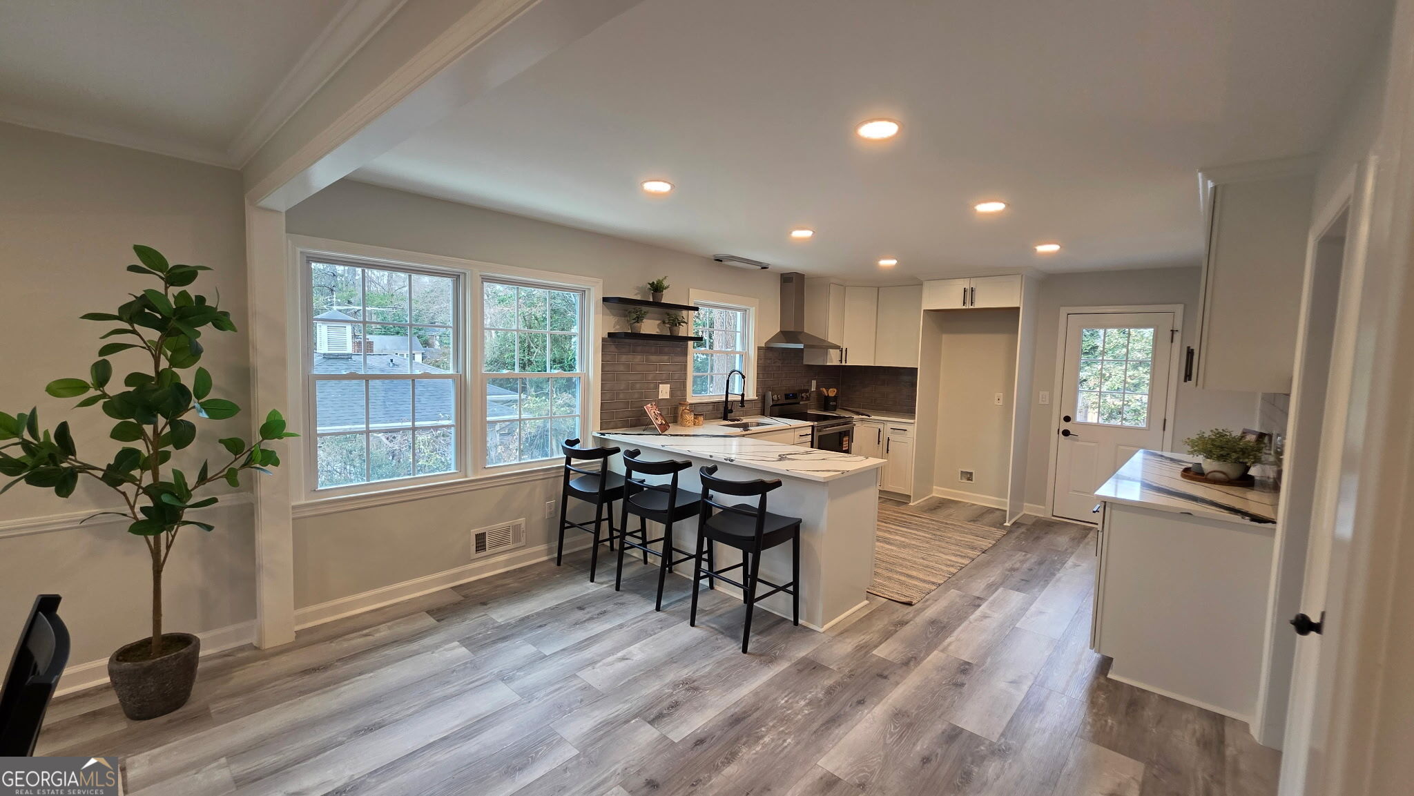 610 Glenforest Road Sandy Springs GA 30328