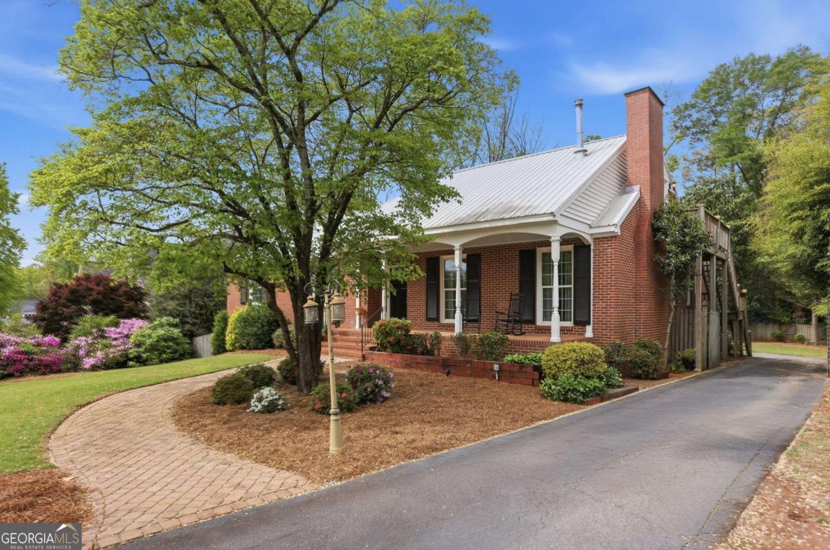 665 Iroquois Drive NE Marietta GA 30060