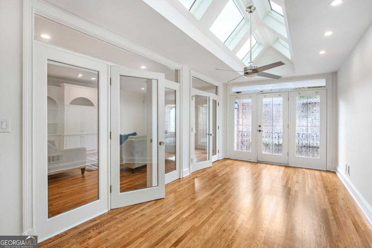 3685 Peachtree Road NE Atlanta GA 30319