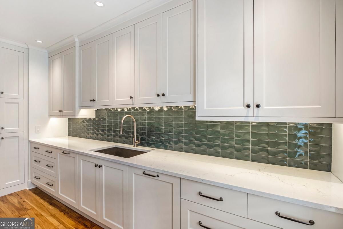 3685 Peachtree Road NE Atlanta GA 30319