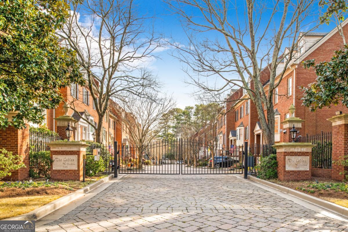 3685 Peachtree Road NE Atlanta GA 30319