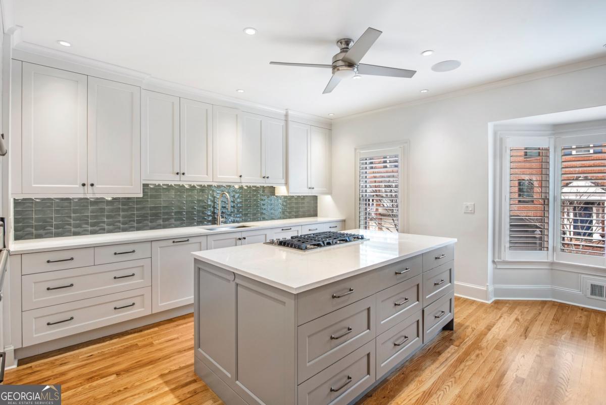 3685 Peachtree Road NE Atlanta GA 30319